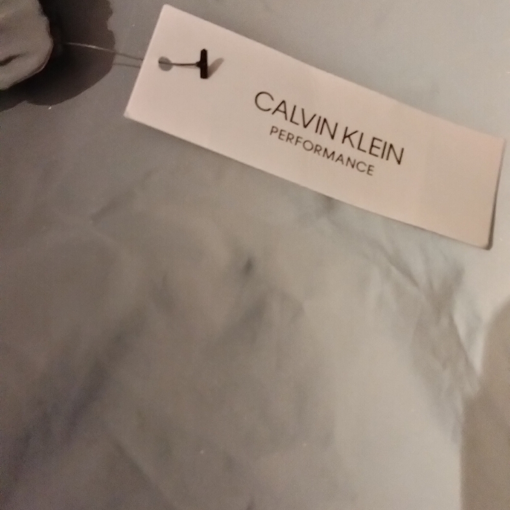 Calvin Klein Performance - Picture 7 of 7